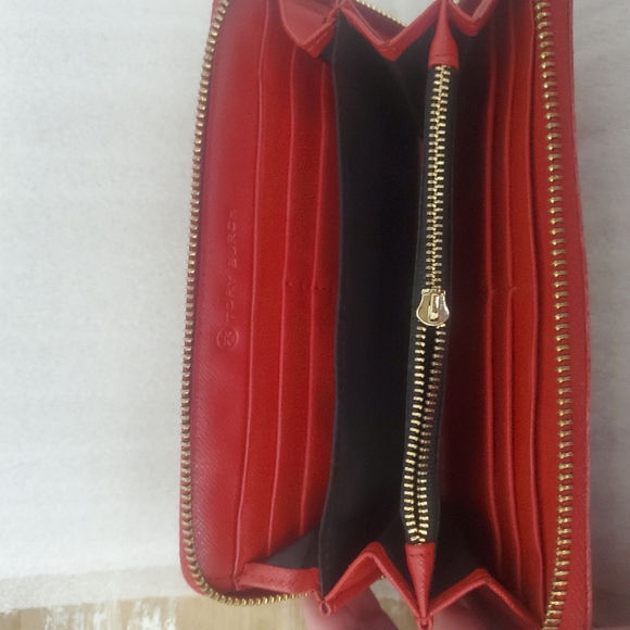 Red Tory Burch Wallet - Picture 4 of 9